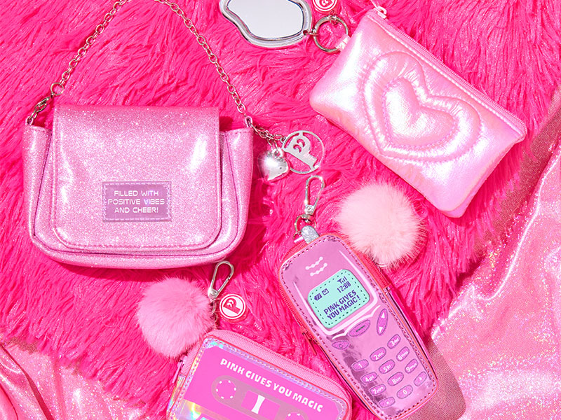 ピンク×キラキラなY2Kムード全開のバディが新登場!