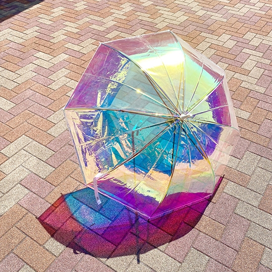 オーロラカラー の傘で 雨の日もハッピーに News Plaza プラザ
