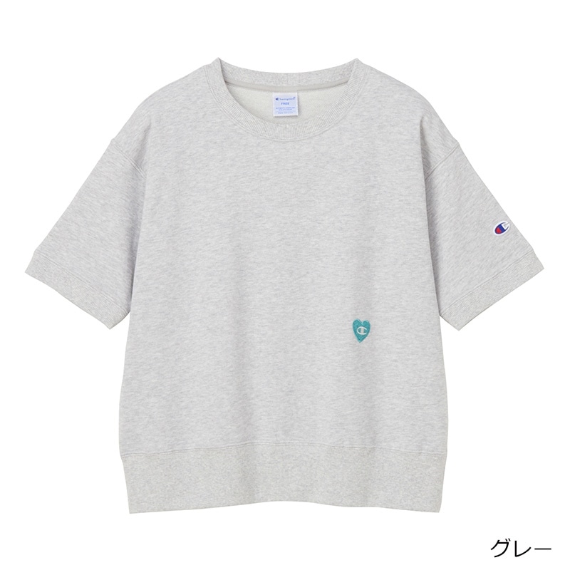 ハート型パッチ付きグレー スウェット Champion チャンピオン ハートロゴ刺しゅうスウェット(グレー): 通常