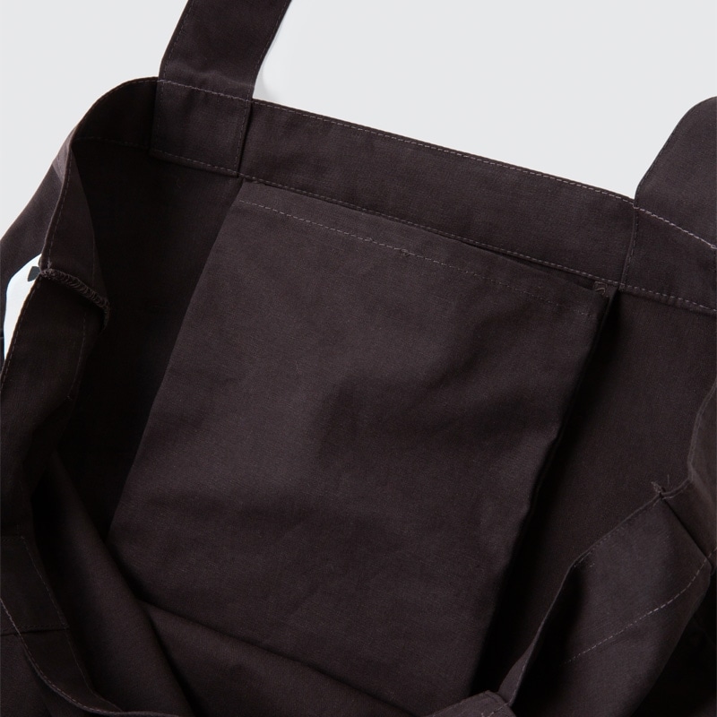 【Rhythm.】リズム ロゴトートバッグ 大容量  SALE 缶バッジ付トートバッグB ［シュワルツローズ］【タツノコプロ