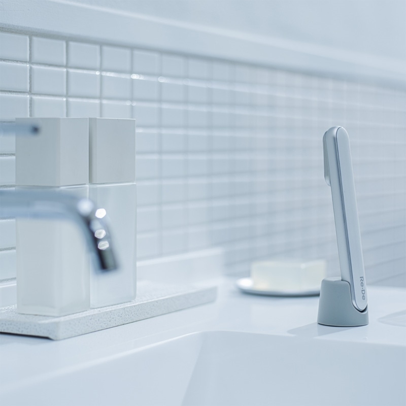 Re・De Suhada リデスハダ スティック美顔器(ホワイト): 通常| プラザ