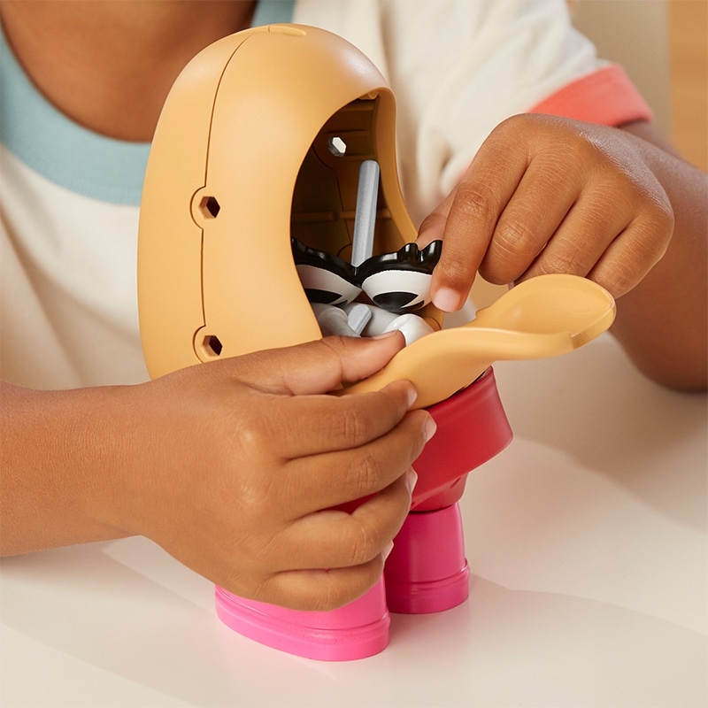 TOY STORY トイ・ストーリー ミセスポテトヘッド クラシック(ミセス