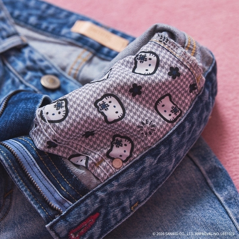 SOMETHING サムシング HELLO KITTY ハローキティ 刺しゅうデニム(S