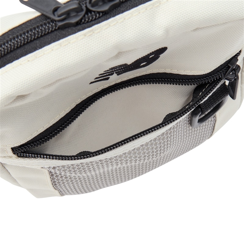 New Balance ニューバランス ショルダーバッグ タテ(オフ