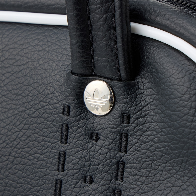 adidas アディダス アディカラー XS バッグ ブラック(ブラック): 通常