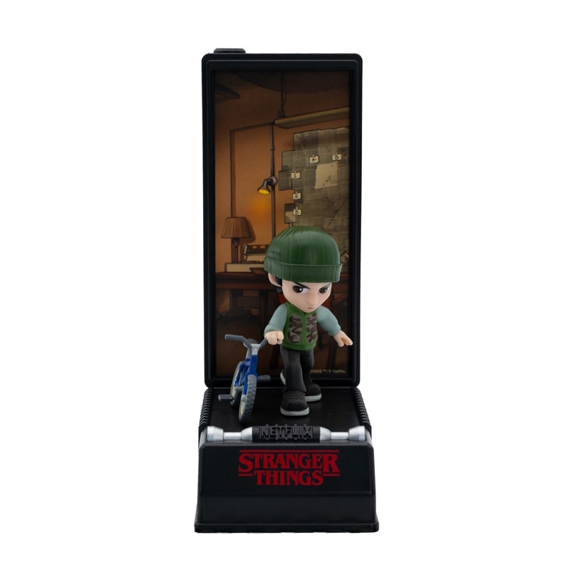 ストレンジャーシングス　シーズン3 イレブン　フィギュア McFarlane Stranger Things Season 3 Eleven Action Figure