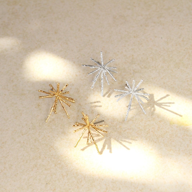 【Xmasセール】星に願いを⭐︎高品質アイオライト＊ピアスNo.183 LIMITED NUMBER リミテッドナンバー MOON ピアス ニッケルフリー