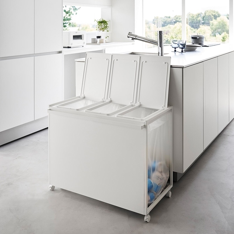 【新品未開封】tower 蓋付き目隠し分別ダストワゴン　45L 3分別　ホワイト tower 山崎実業 蓋付き目隠し分別ダストワゴン タワー 45L 3分別 1822