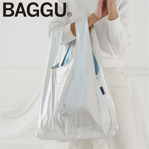 WEB限定】エコバッグM〈BAGGU × familiar〉 | ファミリア公式サイト